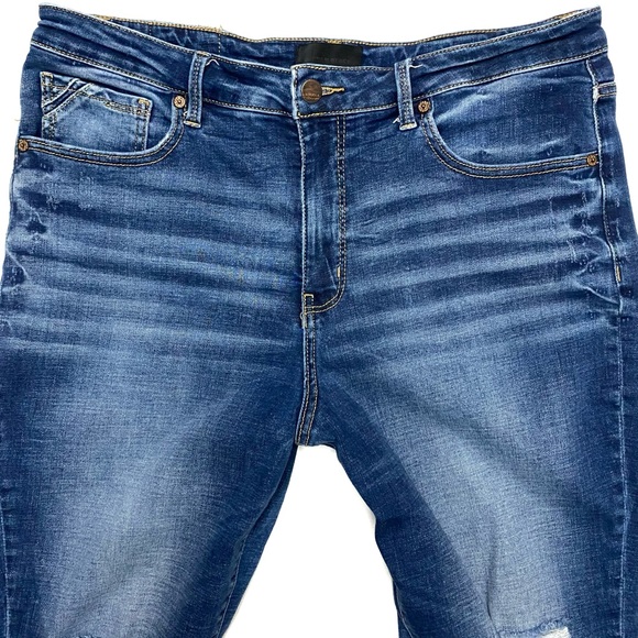 Buckle Black Women’s Distressed Denim Medium Wash Stretch Mom Jeans Size 33x30 - Picture 5 of 14